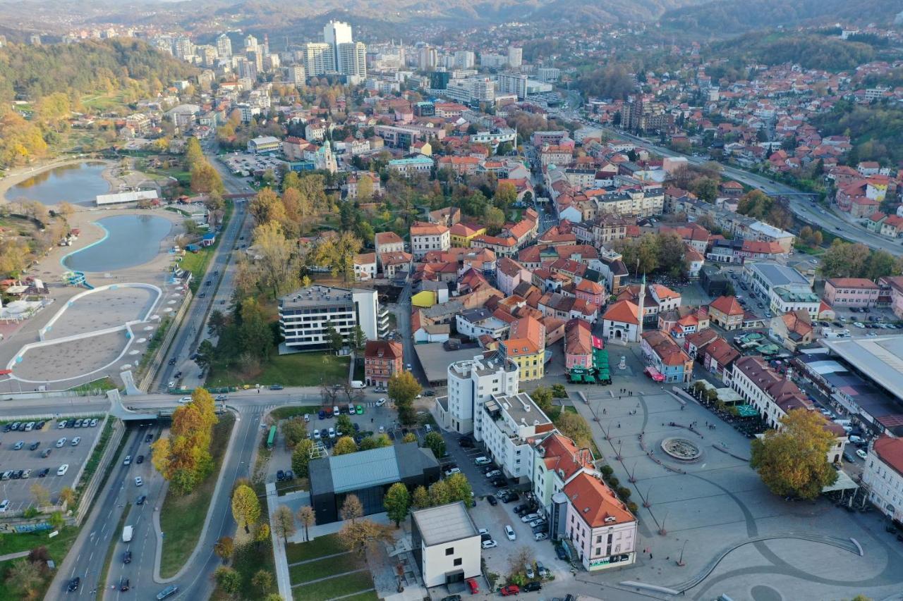 Square Studio Tuzla Esterno foto